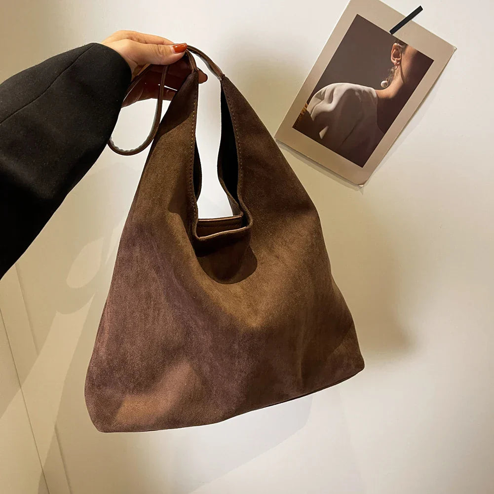 Elora | Weiche Wildledertasche