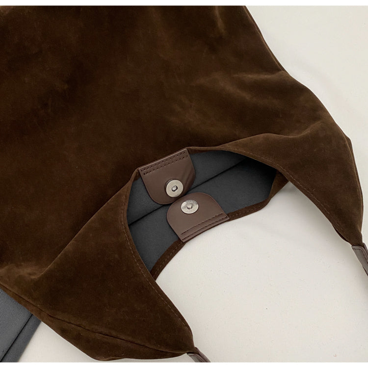 Elora | Weiche Wildledertasche