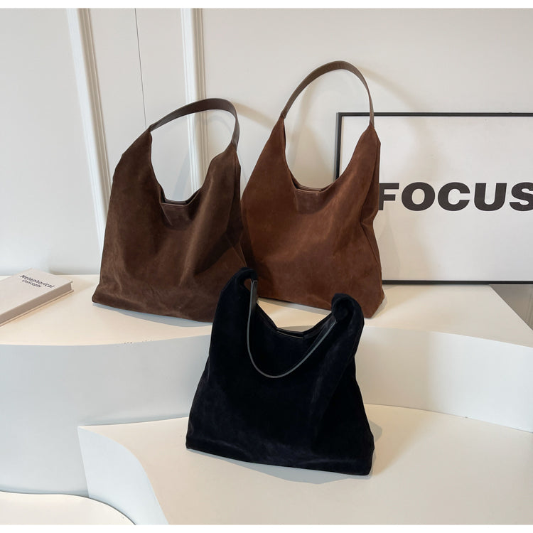Elora | Weiche Wildledertasche
