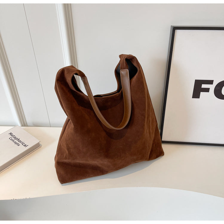 Elora | Weiche Wildledertasche