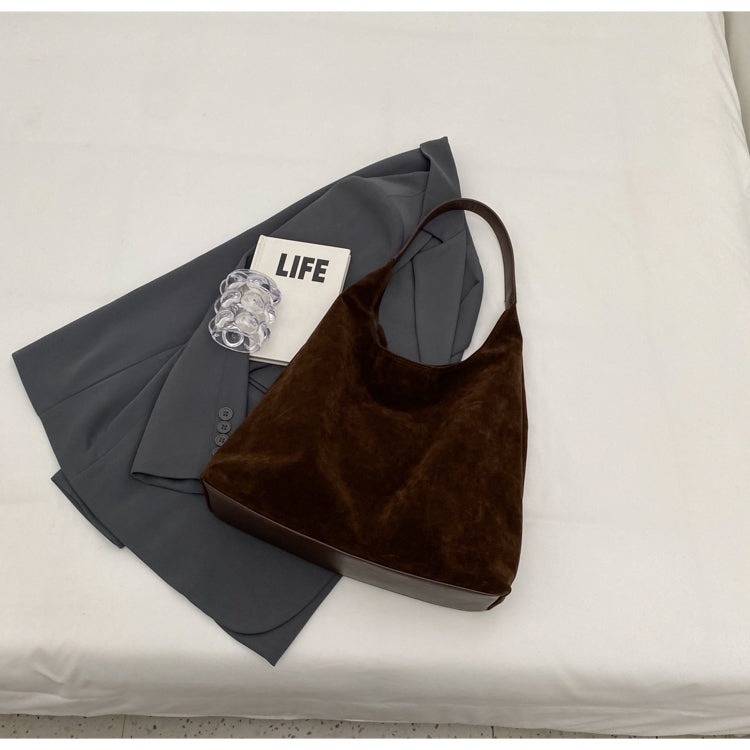 Elora | Weiche Wildledertasche