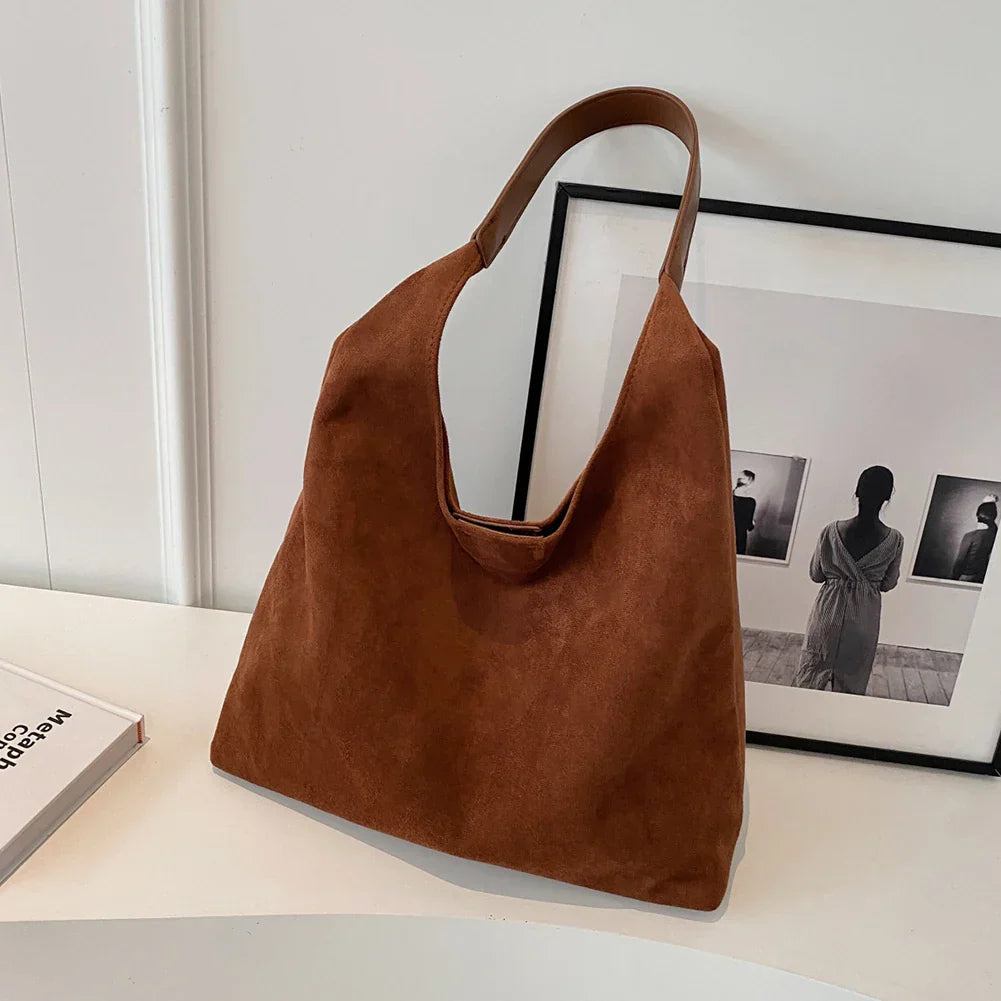 Elora | Weiche Wildledertasche